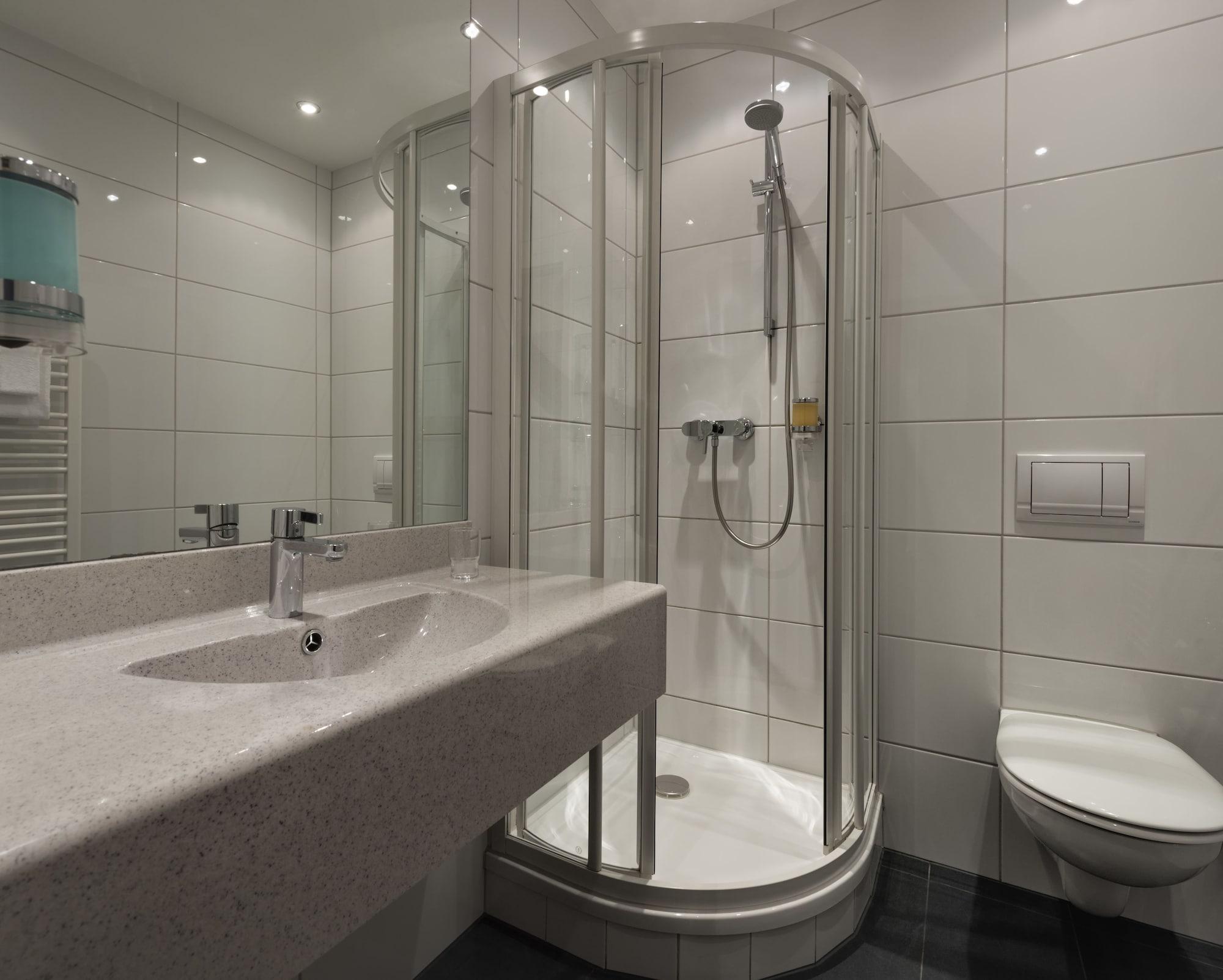 Ferrotel Duisburg - Partner Of Sorat Hotels Exteriör bild