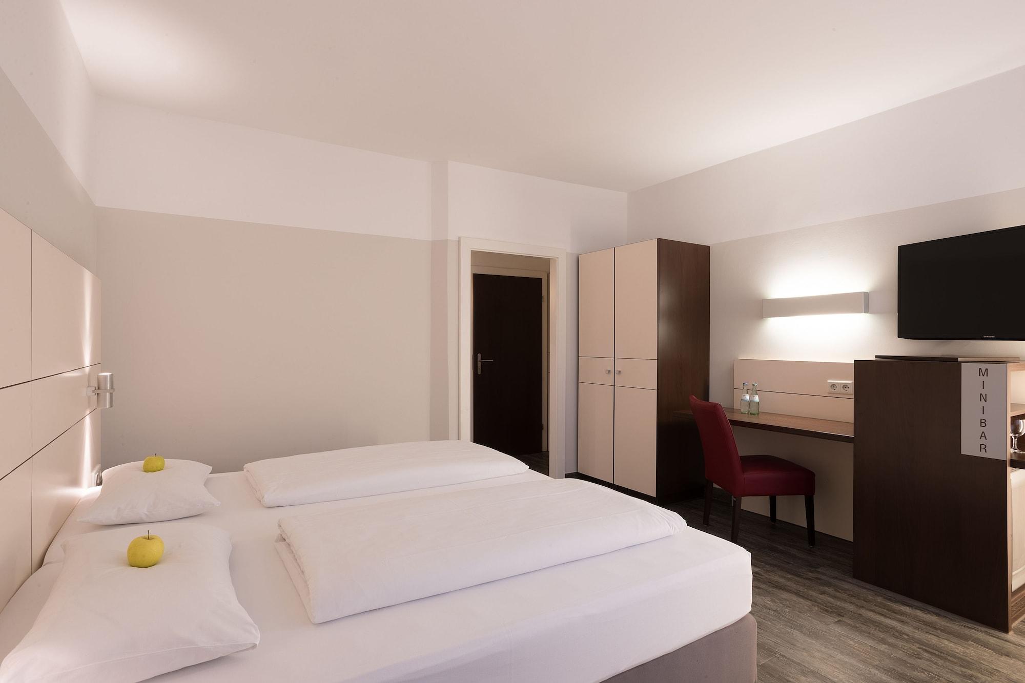 Ferrotel Duisburg - Partner Of Sorat Hotels Exteriör bild